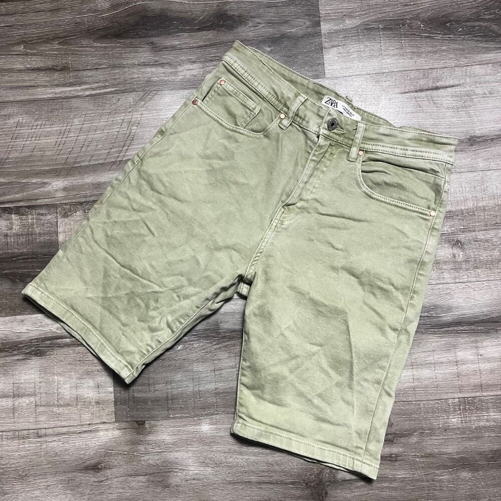 Zara Mid Rise Denim Bermuda Shorts Fern Green Women’s Size 31